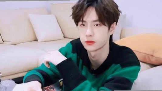 “娱乐吃瓜小象”走红网络背后的现象解析