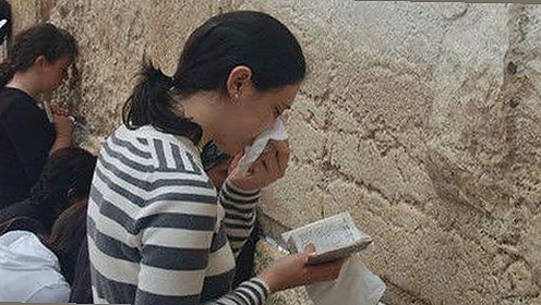 娱乐圈幕后动态揭秘：‘娱乐吃瓜团’与明星私生活观察